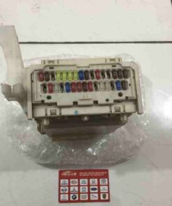 HỘP CẦU CHÌ TRONG XE TOYOTA ALTIS