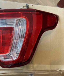 ĐÈN HẬU PHẢI FORD EXPLORER CHÍNH HÃNG