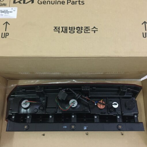 ĐÈN HẬU LÁI HYUNDAI COUNTY