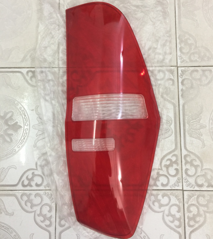 MẶT (ỐP) ĐÈN HẬU HYUNDAI STAREX