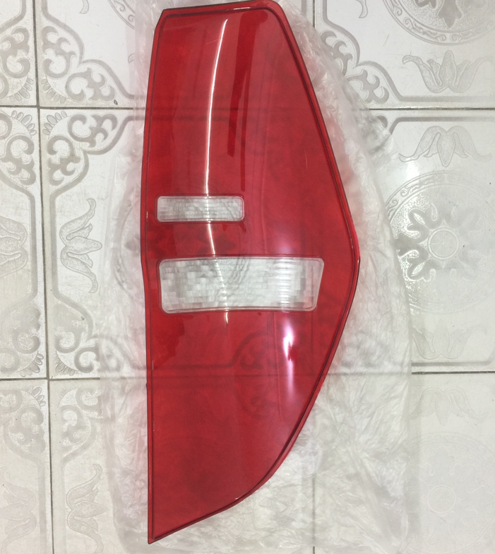 MẶT (ỐP) ĐÈN HẬU HYUNDAI STAREX