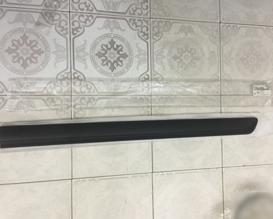 NẸP SƯỜN CÁNH CỬA HYUNDAI GETZ