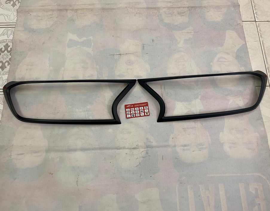 ỐP ĐÈN PHA FORD RANGER