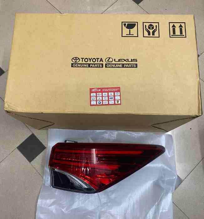 ĐÈN HẬU MẢNH NGOÀI PHỤ TOYOTA FORTUNER,. ĐÈN HẬU MẢNH NGOÀI PHỤ TOYOTA FORTUNER