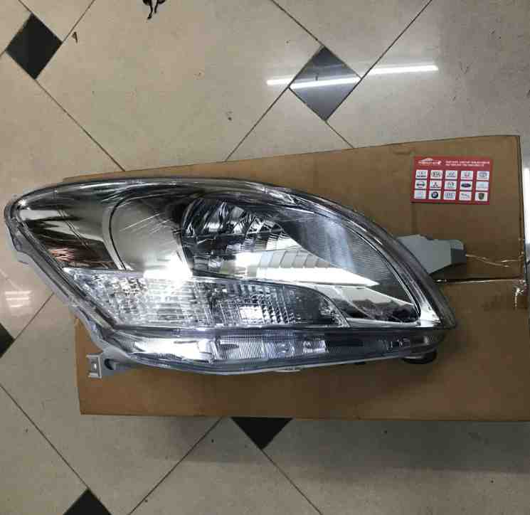 ĐÈN PHA PHẢI TOYOTA VIOS